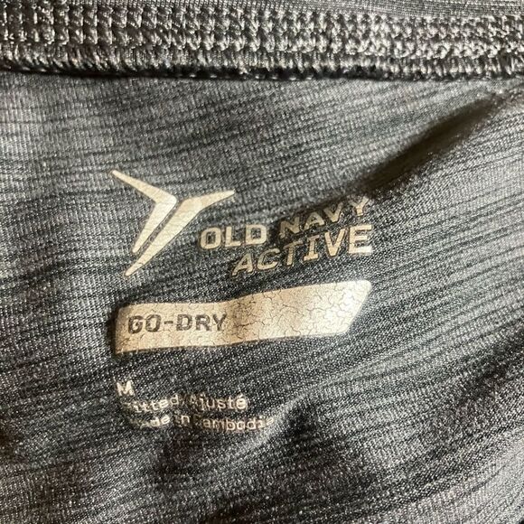 Old Navy Active go-dry, athletic leggings, excellent condition, medium - Picture 2 of 3